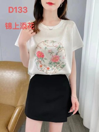 Футболка из искусственного шелка с коротким рукавом фотография