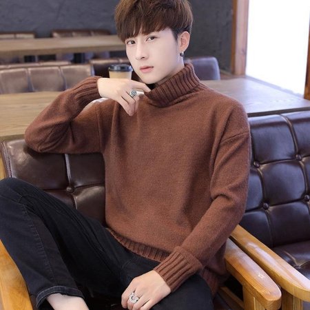 Мужской свитер с высоким воротником изображение