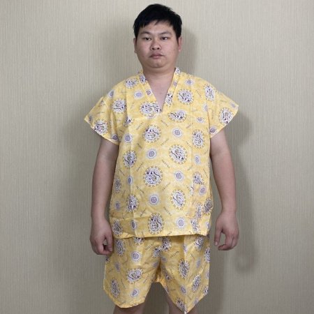 Одноразовый халат для сауны и купания фотография