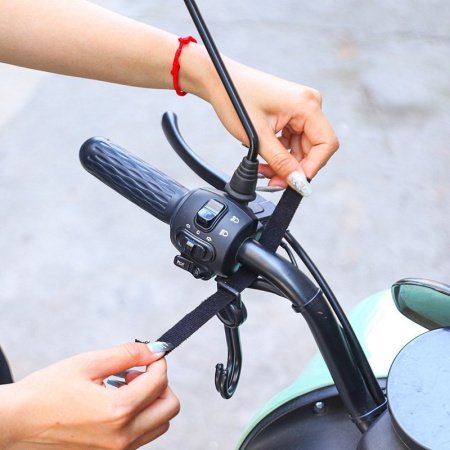 Крючок для коляски с двойной черной петлей (в упаковке OPP) изображение