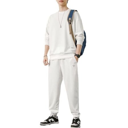 Мужской костюм для досуга осенне-зимний с широкими свободными длинными рукавами и длинными брюками фото