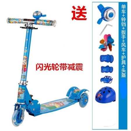 Детский трехколесный самокат фотография