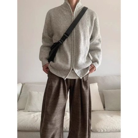 Мужской свитер с открытым воротником в японском стиле 2024 фотография