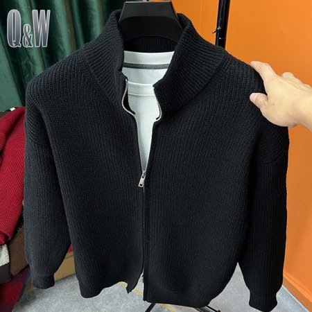 Мужская зимняя вязаная куртка с молнией фото