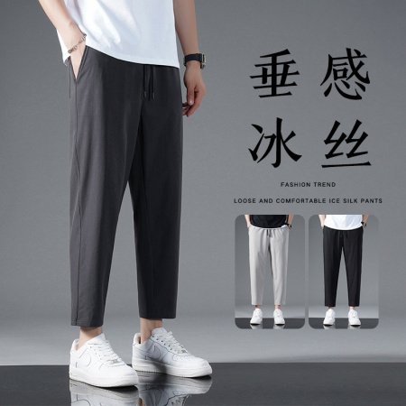 Мужские летние брюки из легкого льняного материала фотография