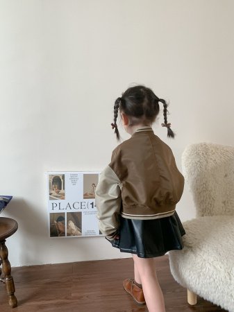 Детская куртка Вейау студио фотография