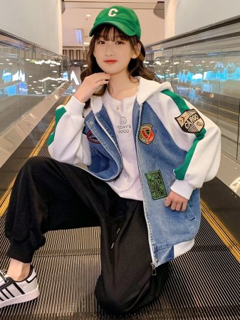 Детская бейсбольная куртка из джинсовой ткани с капюшоном фото