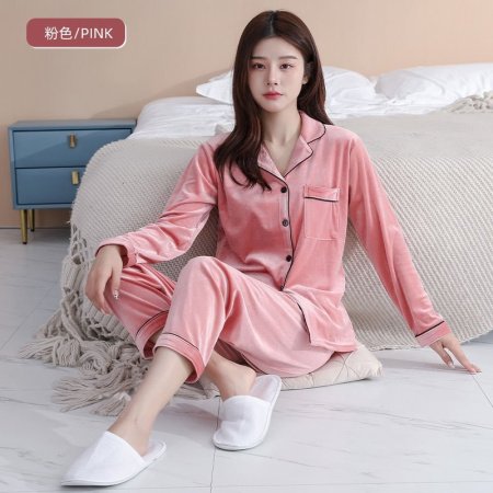 Женский костюм из вельвета с длинным рукавом и кардиганом фото