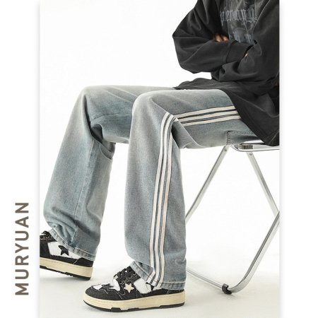 Мужские джинсы с принтом трех полосок фото