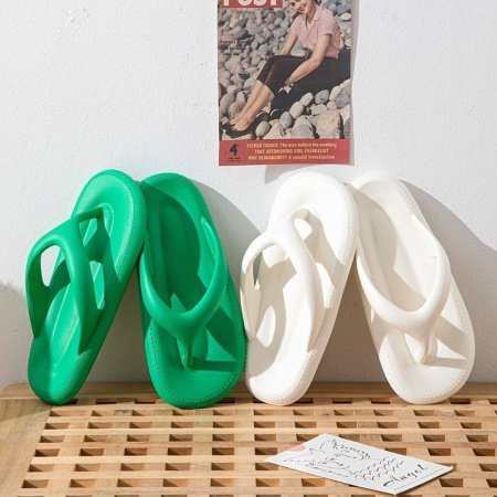 Летние домашние тапочки для пары фотография