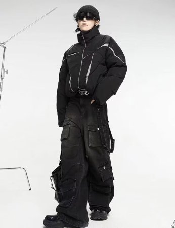 Мужские джинсы с широкими штанинами и множеством карманов фото