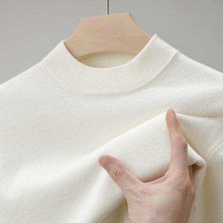 Мужской свитер с высоким воротником изображение