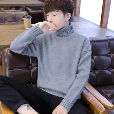 Мужской свитер с высоким воротником изображение