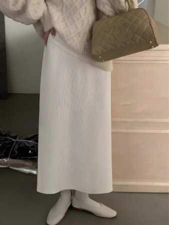 Шерстяная юбка с высокой талией и разрезом на осень-зиму фото