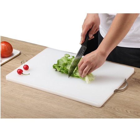 Здоровая пластиковая разделочная доска фото