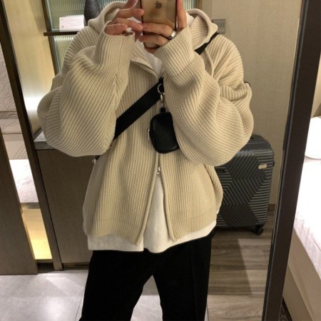 Мужской свитер с капюшоном фото