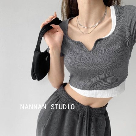 Женская футболка с длинным рукавом в ретро стиле фотография