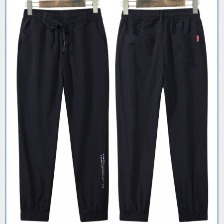 Летний мужской жилет из легкой и прочной ткани фотография