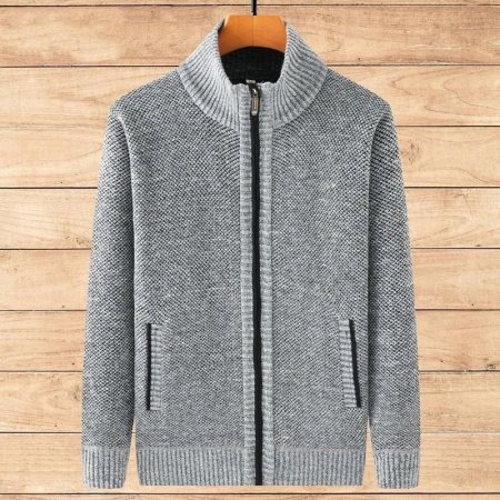 Мужская толстовка с молнией и воротником фотография