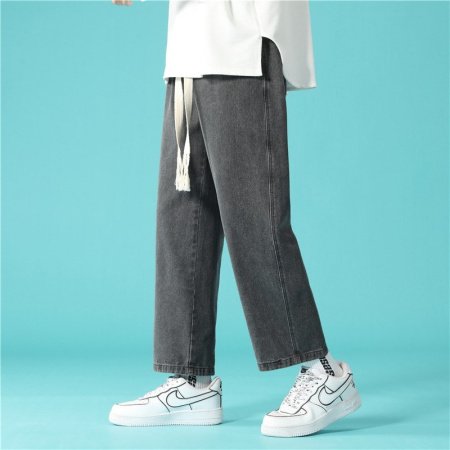 Летние мужские джинсы с разрывами и прямыми штанинами фото