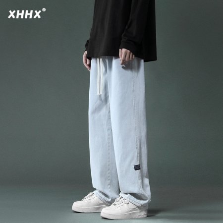 Мужские джинсы весенне-летней коллекции 2023 изображение