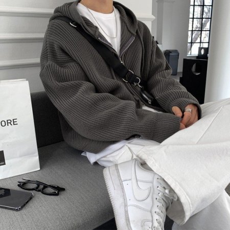 Мужской свитер с капюшоном фото