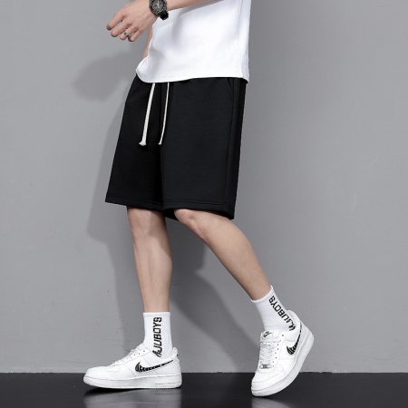 Мужские спортивные шорты изображение