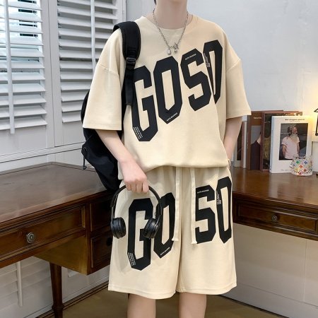 Мужской летний спортивный костюм изображение