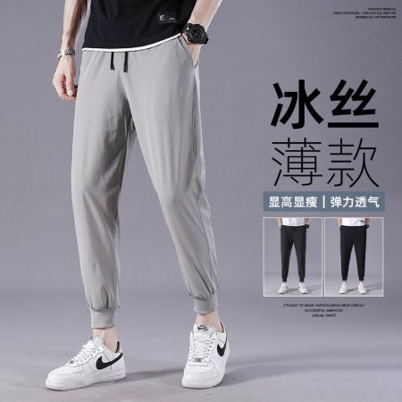 Мужские летние брюки из легкого льняного материала фотография