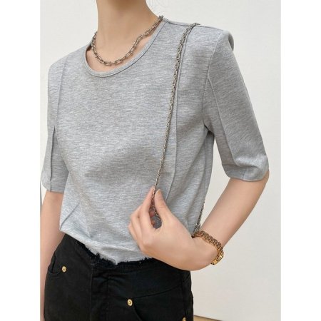 Летняя футболка из шелка и рома с короткими рукавами фотография