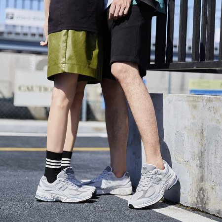 Кроссовки New Balance 2002R изображение