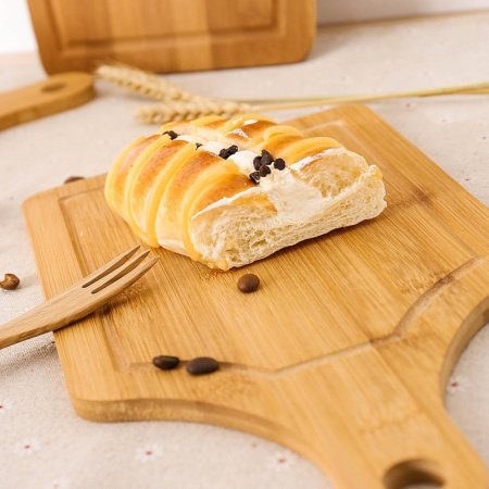 Деревянная разделочная доска изображение