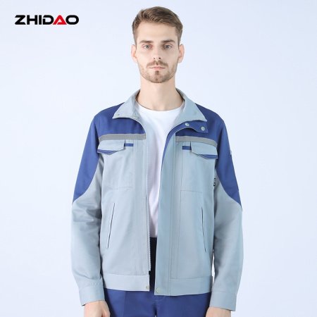 Рабочий костюм с длинным рукавом фотография