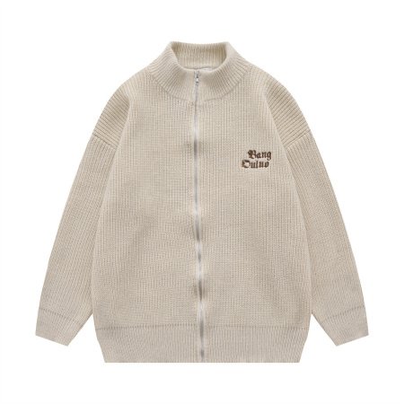 Мужская кофта с вышивкой и стойкой фотография