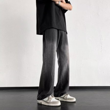 Широкие джинсы с постепенным переходом цвета фото