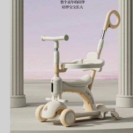 Детский трехколесный самокат изображение