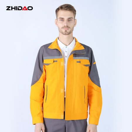 Рабочий костюм с длинным рукавом фотография