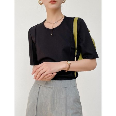 Летняя футболка из шелка и рома с короткими рукавами фотография