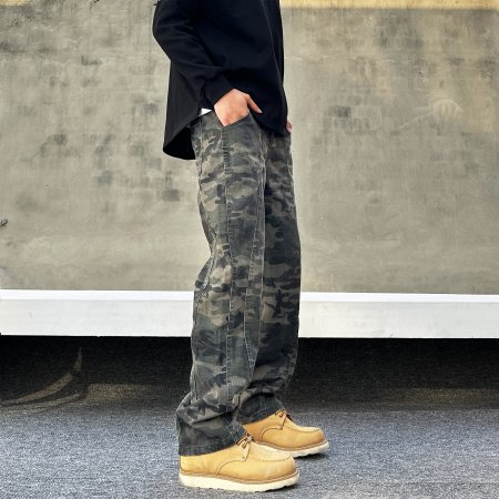 Мужские джинсы военного стиля фотография