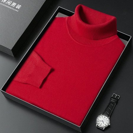 Мужской свитер с высоким воротником фотография