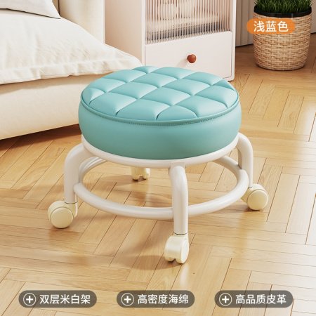 Детский стул с колесиками и подставкой для ног фото