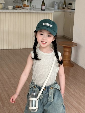 Детские джинсовые брюки с лямками изображение