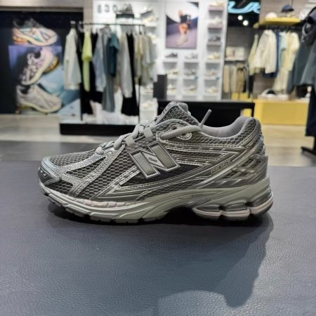 Кроссовки NB 1906R фотография