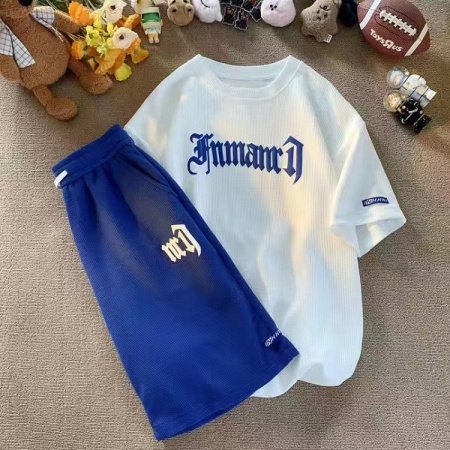 Мужской летний спортивный комплект фотография