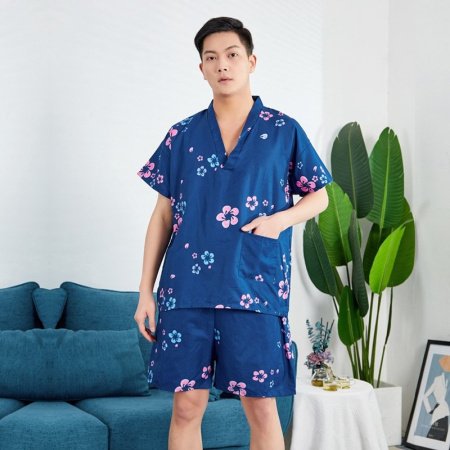 Одноразовый халат для сауны и купания фотография