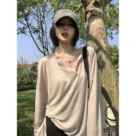 Летняя женская футболка с длинным рукавом и V-образным вырезом фотография