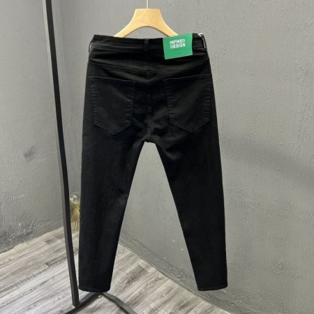 Белые мужские джинсы прямого кроя фото