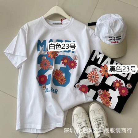 Женская футболка Mardi с принтом цветов и собак фото