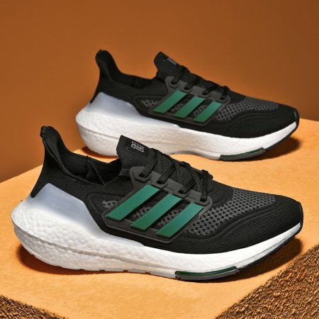 UB4.0 спортивные кроссовки фотография