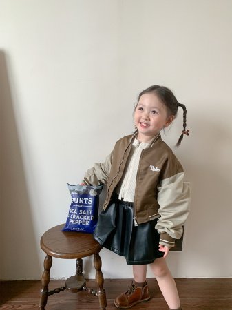 Детская куртка Вейау студио фотография